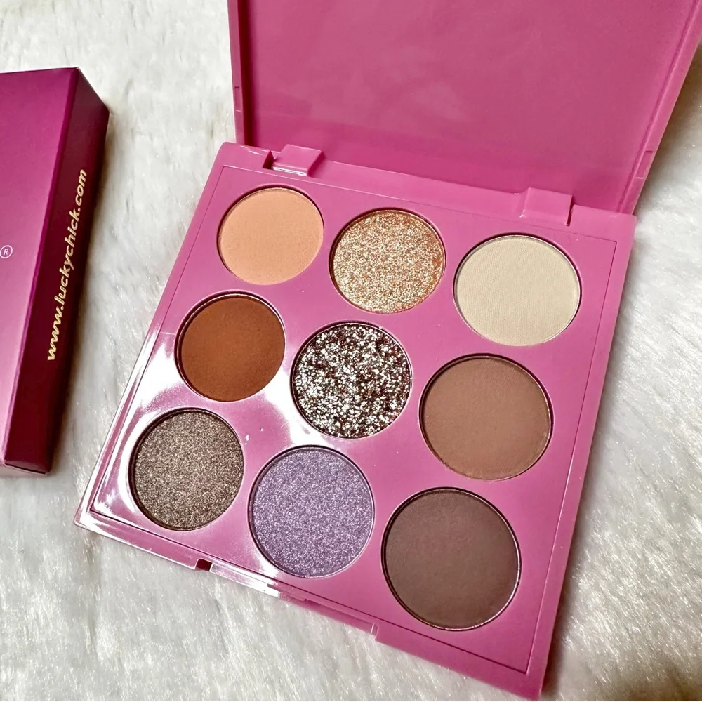 NIB Lucky Chick Daydreams Eyeshadow Palette Full Size 6g